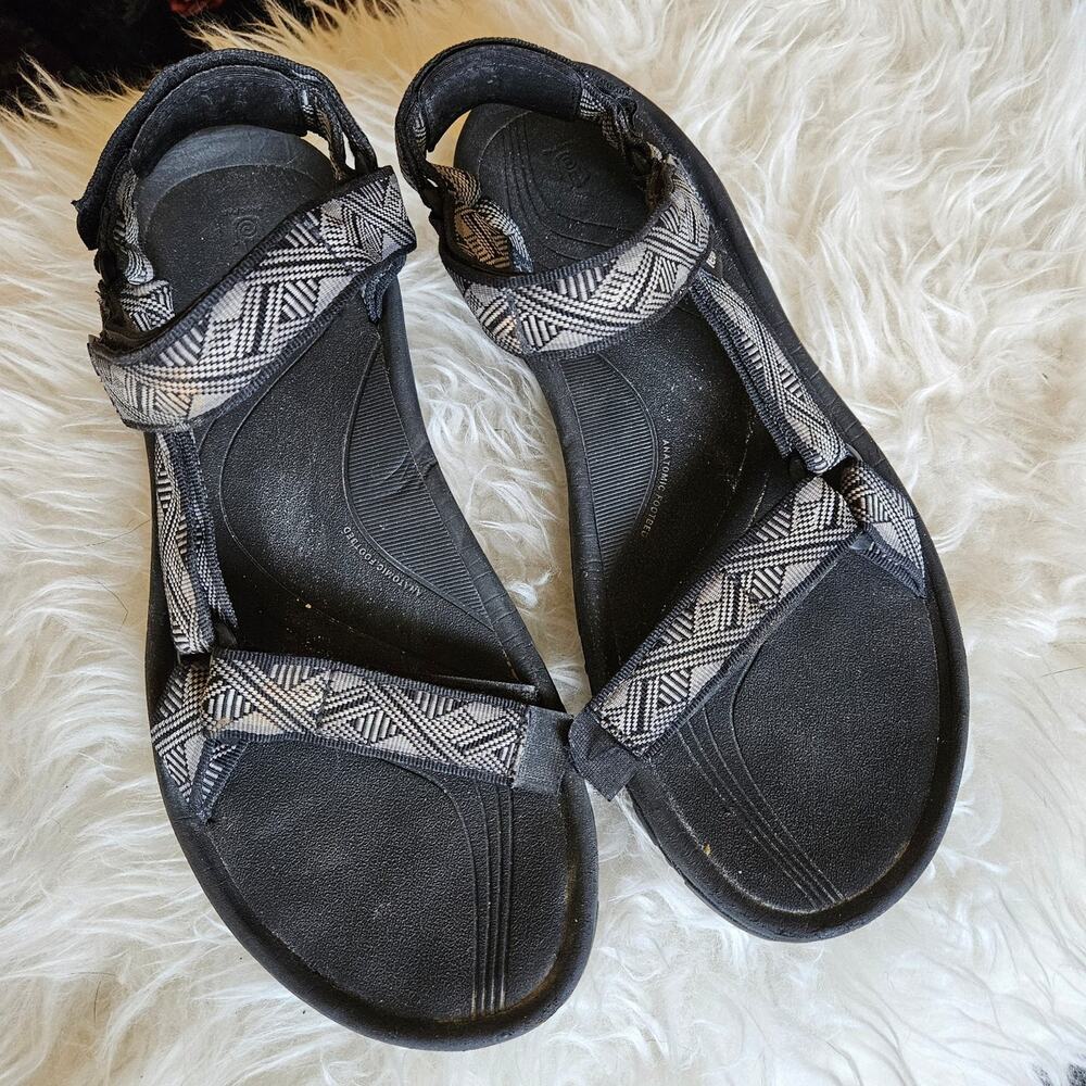 Teva Mens Sandals Size 13